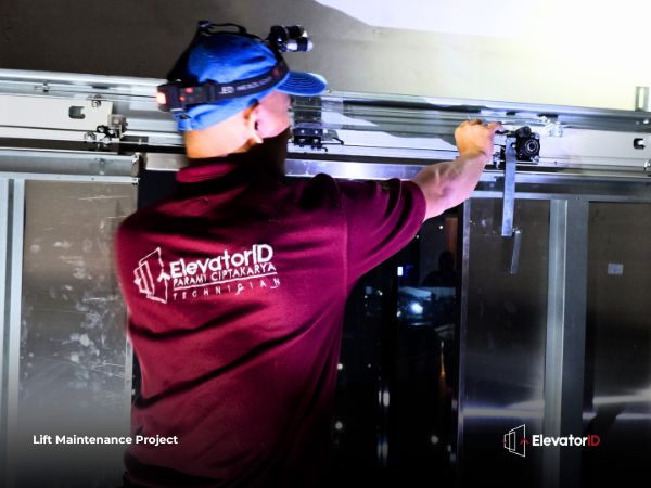 proyek servis perawatan maintenance lift gedung