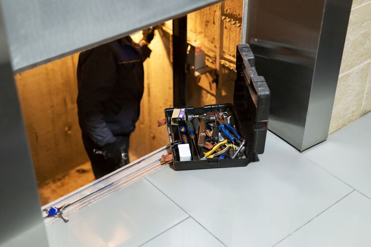 lift barang bandung