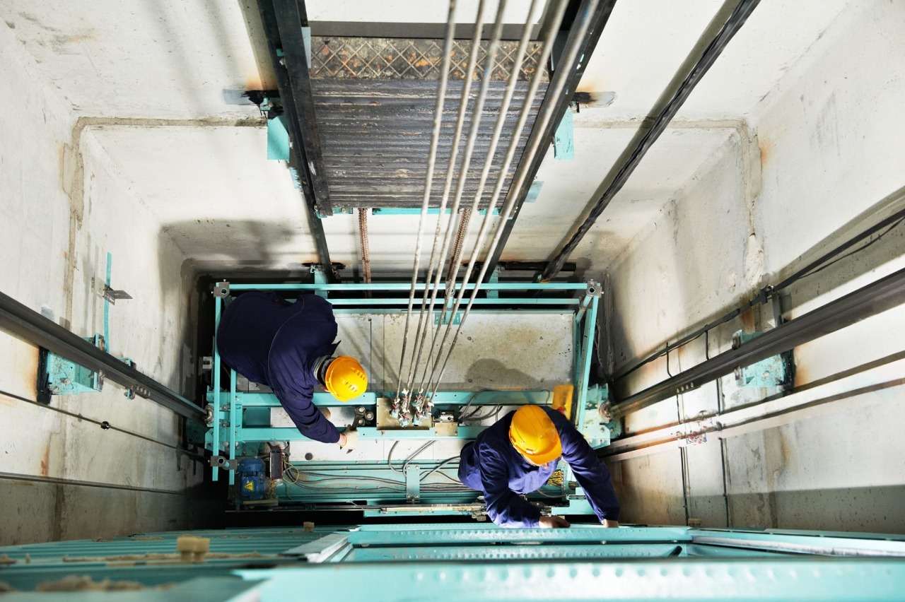 pasang lift surabaya