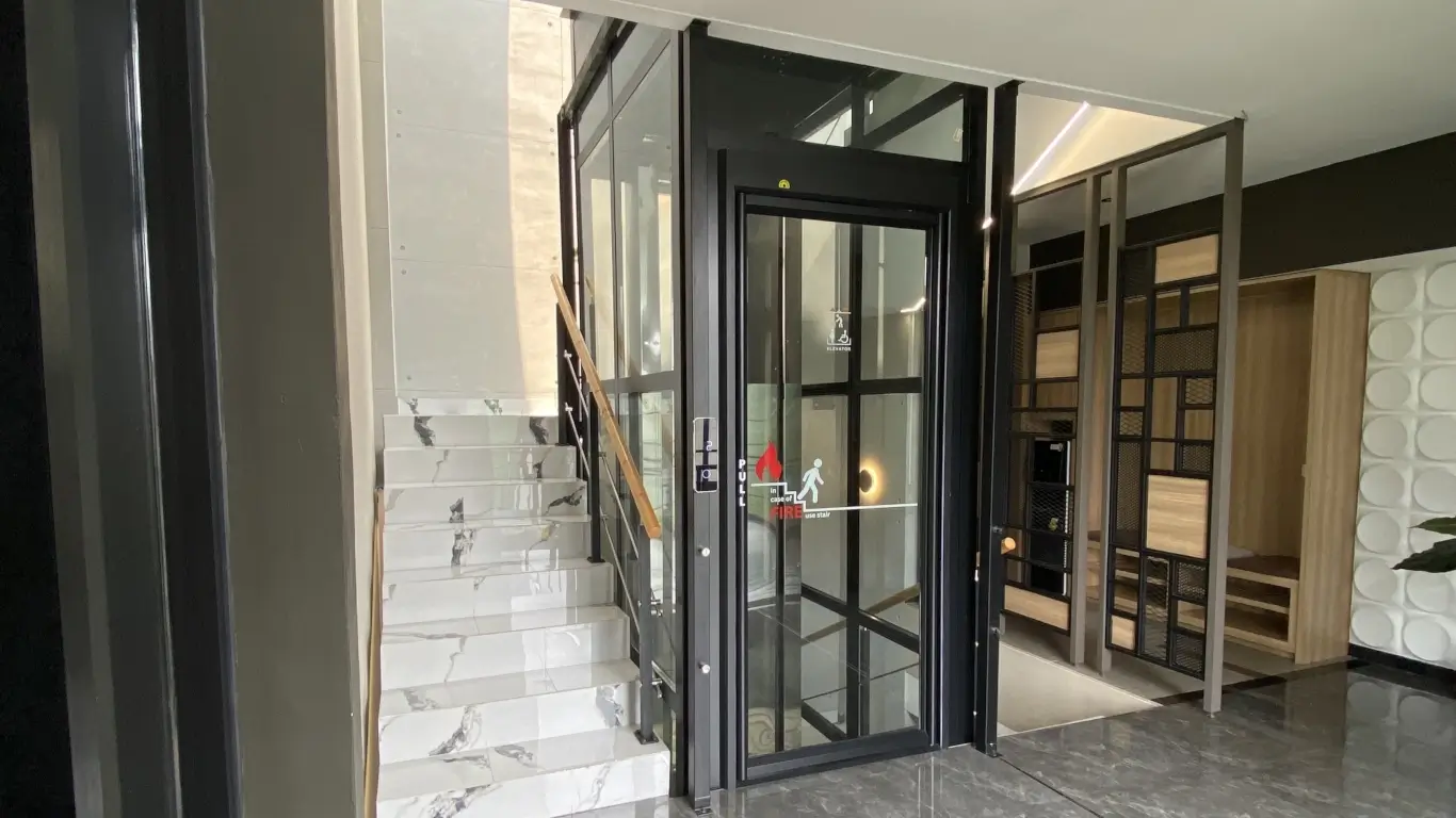 lift gedung jakarta